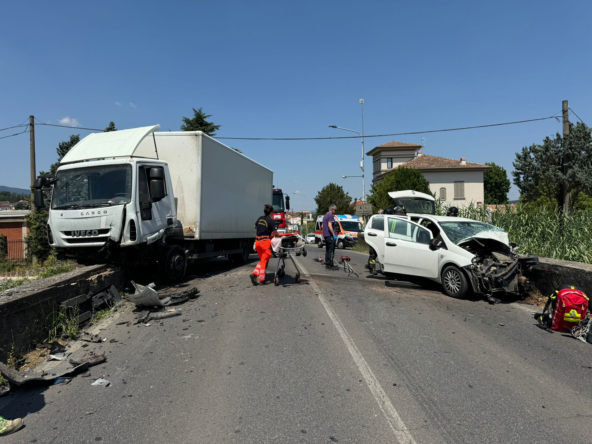 Incidente Sulla Regionale Alle Porte Di Figline Scontro Fra Auto E Tir